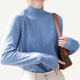 Suéteres elegantes cuello alto para mujeres. Jersey ajustado manga larga.