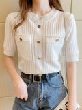 Camisa para mujer. Top blusa de manga cortas con bolsillos para mujer.