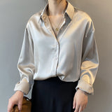 Camisa de seda. Blusa elegante para mujer. Camisas de manga.